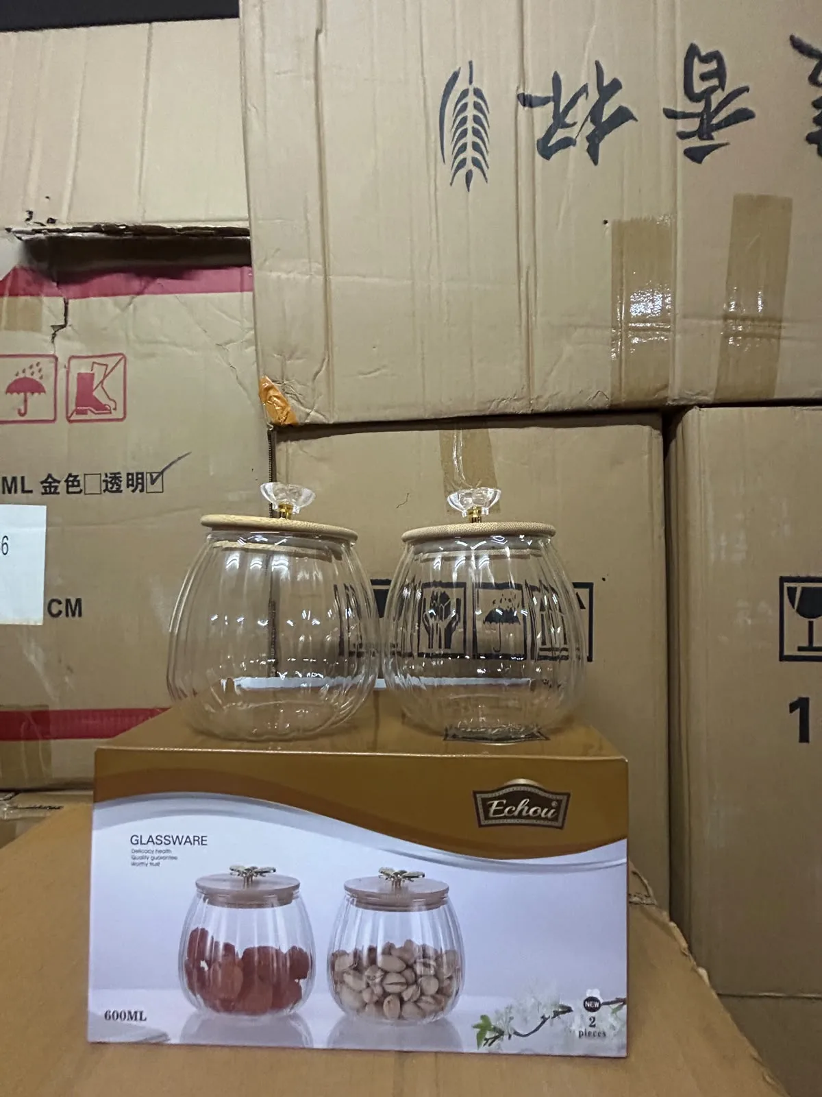 KITCHEN STOREGE JAR WITH WOODEN LID 660ML